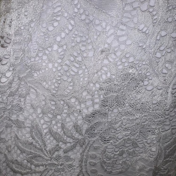 White lace dress - Picture 2 of 2